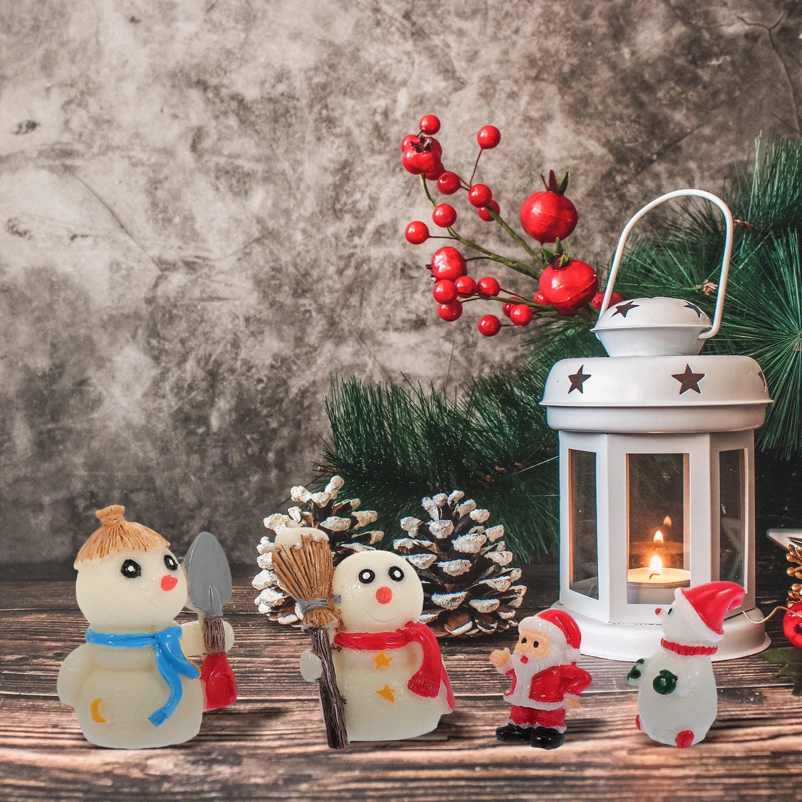 

6pcs Mini Resin naments High Quality Durable Xmas Decor Home Office Craft Eco Bottle Figurines Christmas Mini Decor