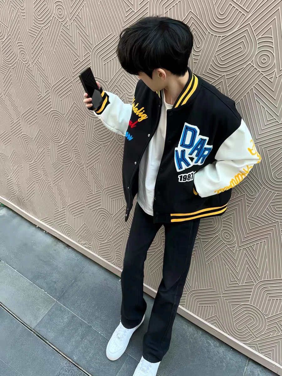 

Ретро-американская бейсбольная куртка с вышивкой, мужская, весенняя, новая, свободного кроя, для пар, модная уличная одежда, цветная куртка-бомбер