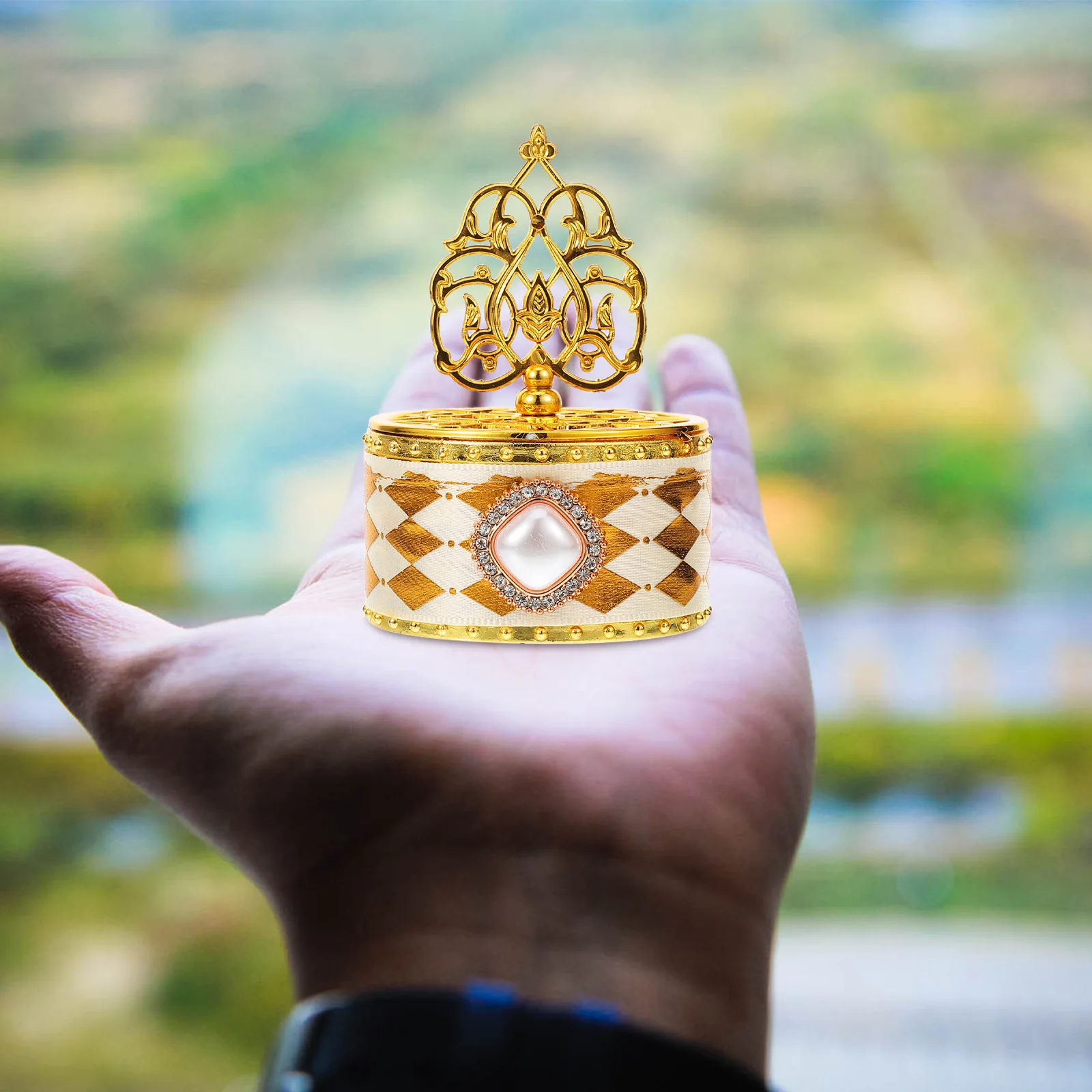 

12Pcs Gold Candy Boxes Reusable Elegant Storage Boxes for Wedding Favors Jewelry Treat Small Gifts Candy Box Gift Guest Box