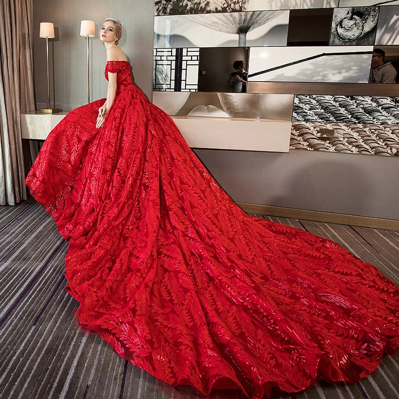 Lace Wedding Dress 2024 Luxurious Bridal Dresses Floor Length Off Shoulder Red Bridal Ball Gown Long Tail customized