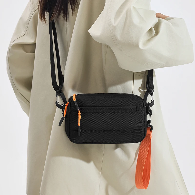Sac à bandoulière Simple et décontracté, large sangle d'épaule, sac à bandoulière de grande capacité pour femmes, sac à bandoulière pour téléphone portable 1 Sac à bandoulière Simple et décontracté, large sangle d'épaule, sac à bandoulière de grande capacité pour femmes, sac à bandoulière pour téléphone portable 1