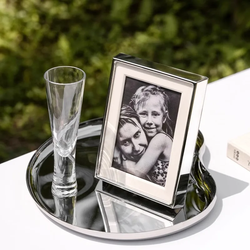 Stainless Steel Picture Frame, Magnetic Photo Frame with Glass Panel, Luxury Accessory, 7 x 9 inch for Desktop Home Decoration
