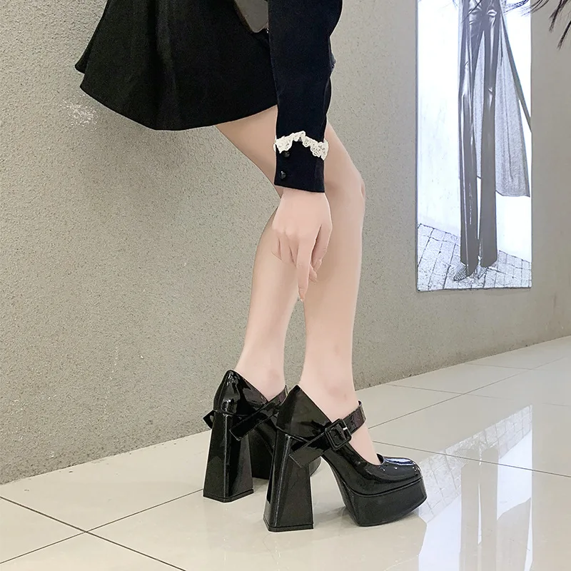 12 سنتيمتر الترا عالية الكعب ماري جين مضخات للنساء صندل بكعب مكتنز النمط الفرنسي براءات الاختراع والجلود فستان أحذية مع حزام الكاحل