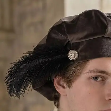 Medieval Tudor Feather Beret Hat Suede Muffin Renaissance Cap for Men Women Vintage Clown Pudding Hat Costume Hat Cosplay Props