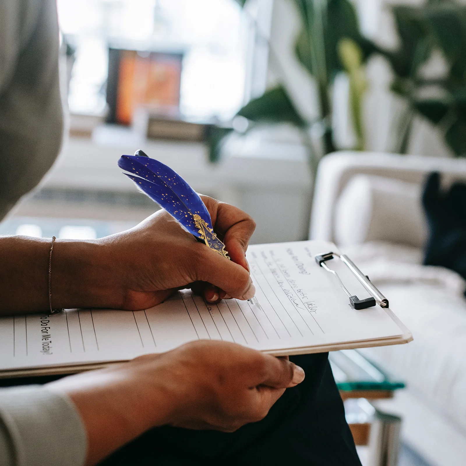 

Уникальная перьевая ручка с блестящим дизайном для каллиграфии, художественного творчества, винтажный шарм, настольное искусство, декорированная перьевая ручка для письма