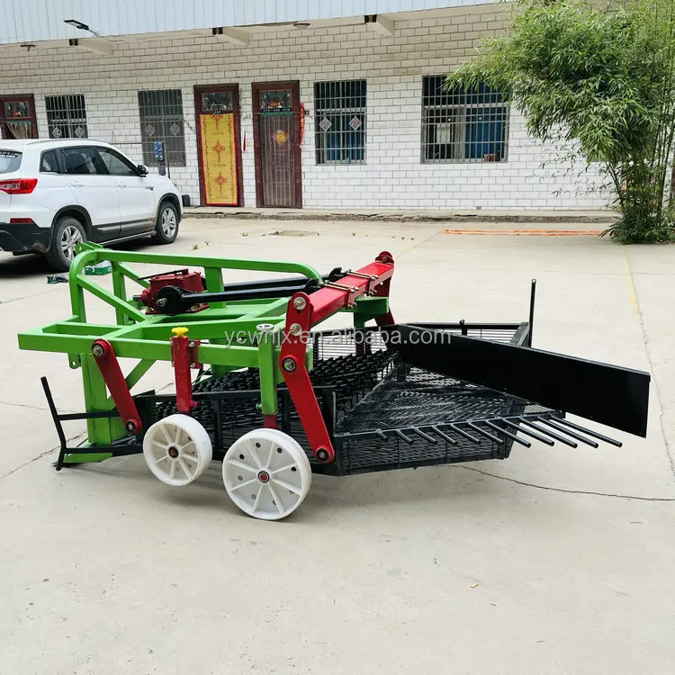 

4WD Peanut Harvester Heavy Peanut Farm Equipment Peanut Harvester Machine