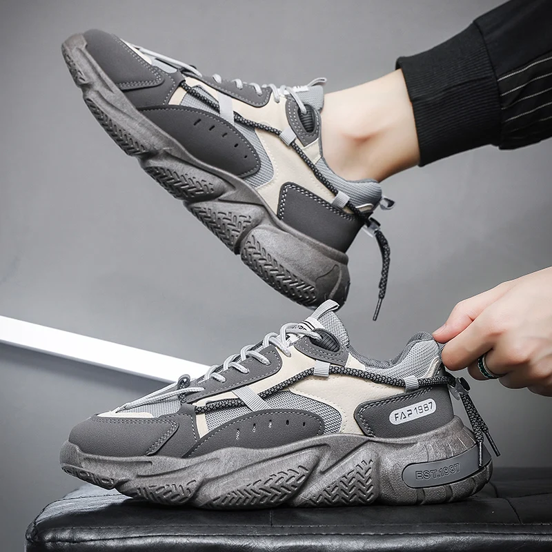 Men's Breathable Mesh Running Shoes Summer Anti-slip Wear-resistant Work Sports Casual Dad Trendy Black Shoes for Youth