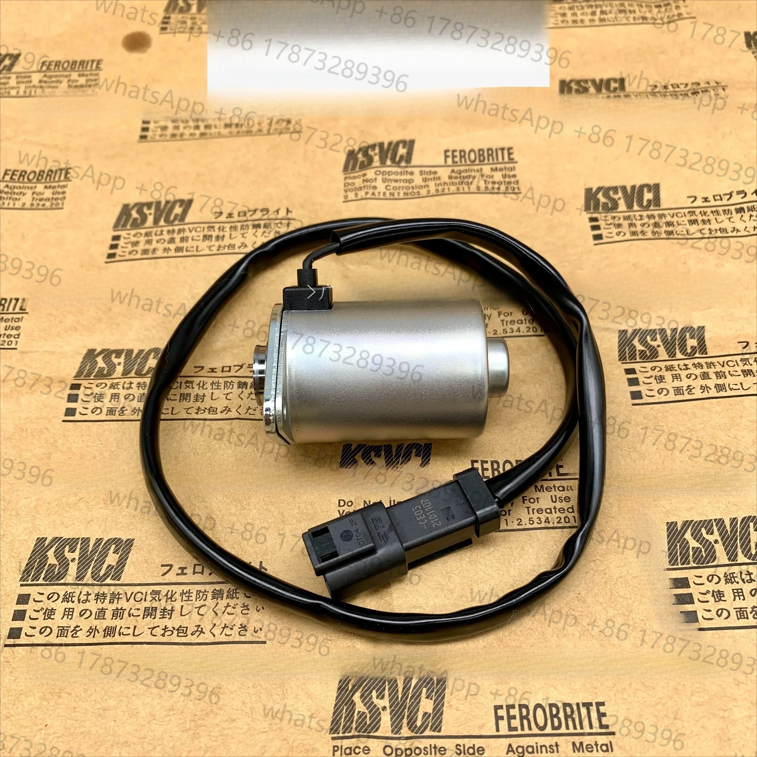 

ПК Komatsu 120/130/200/220/300/360-6-7-8 Пилотный предохранительный замок поворотный электромагнитный клапан