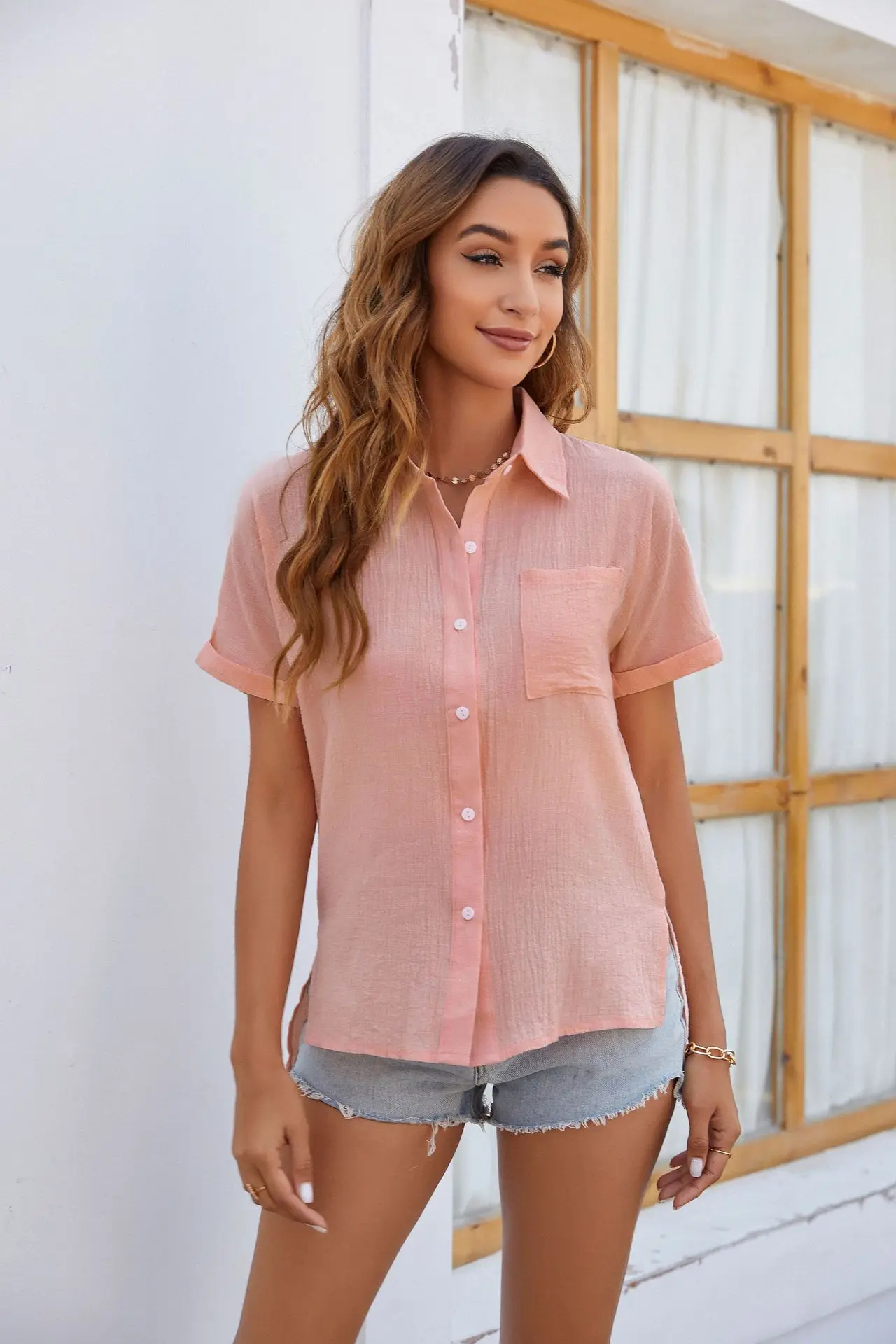 

2025 summer new cotton and linen women's short sleeved casual side slit pocket shirt top