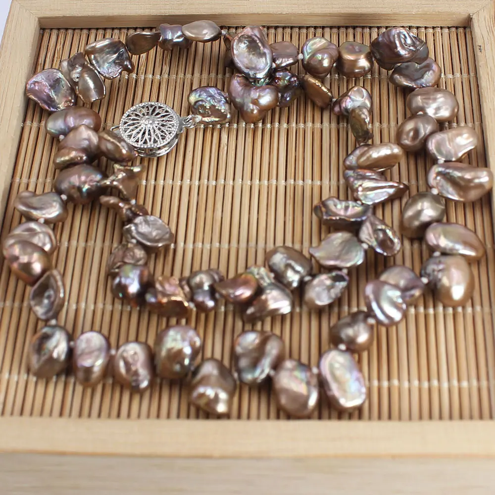 

9-10mm 17inch Mother's Day Gift Petal Brown Side Natural Freshwater Pearl Short Chokers Necklace for Women Jewelry