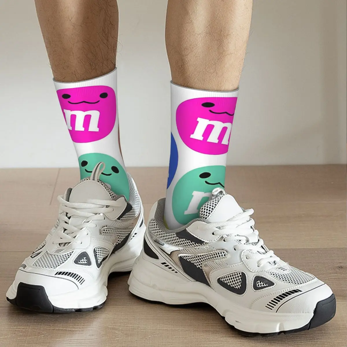 Mode männliche Männer Socken Neuheit m & m farbige Süßigkeiten Socke Polyester Regenbogen Süßigkeiten Sport Frauen Strümpfe Frühling Sommer Herbst