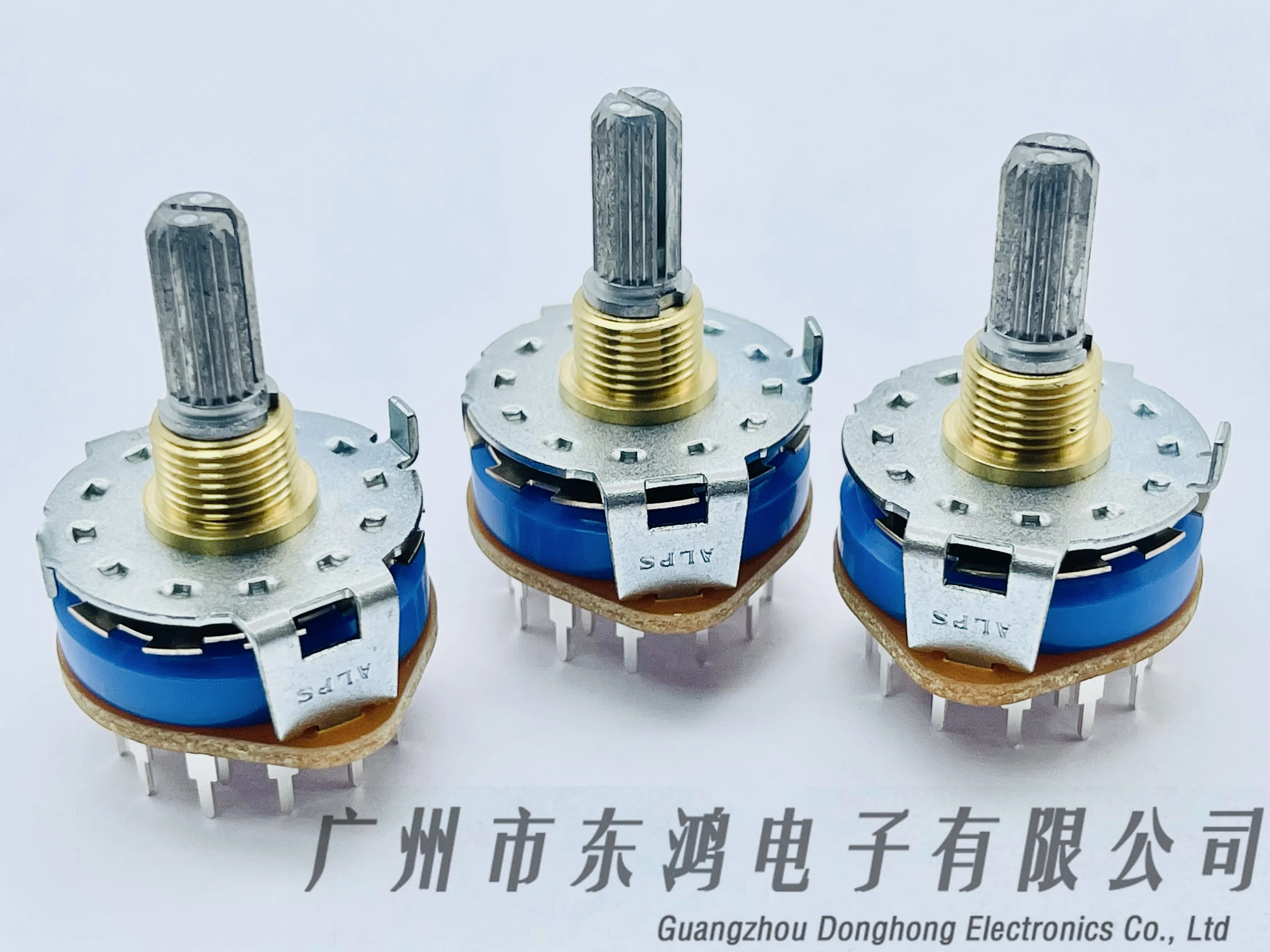 4P4T Switch: คุณสมบัติ ข้อดี และการใช้งานที่แท้จริง
