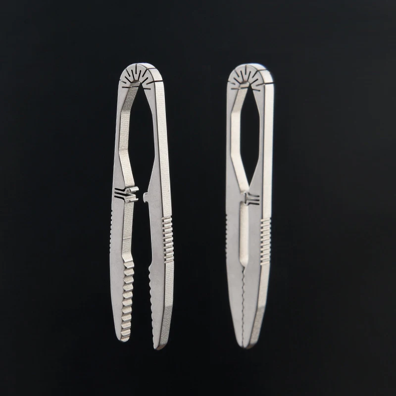 Titanium Alloy Tweezers Clip Mini Titanium Tweezers Small Titanium Alloy Clip Portable Tweezers Nipper EDC Outdoor Pocket Tool