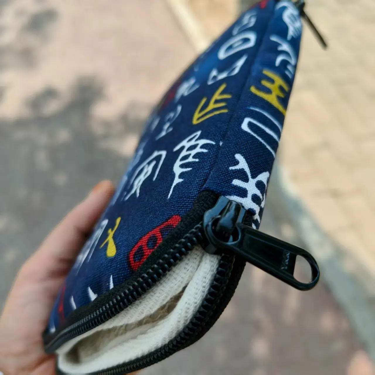 High-Quality Pure Cotton Letter Pattern Pencil Case Zipper Box Stationery Bag 5-Hole Design for School Supplies Fountain Pen Bag