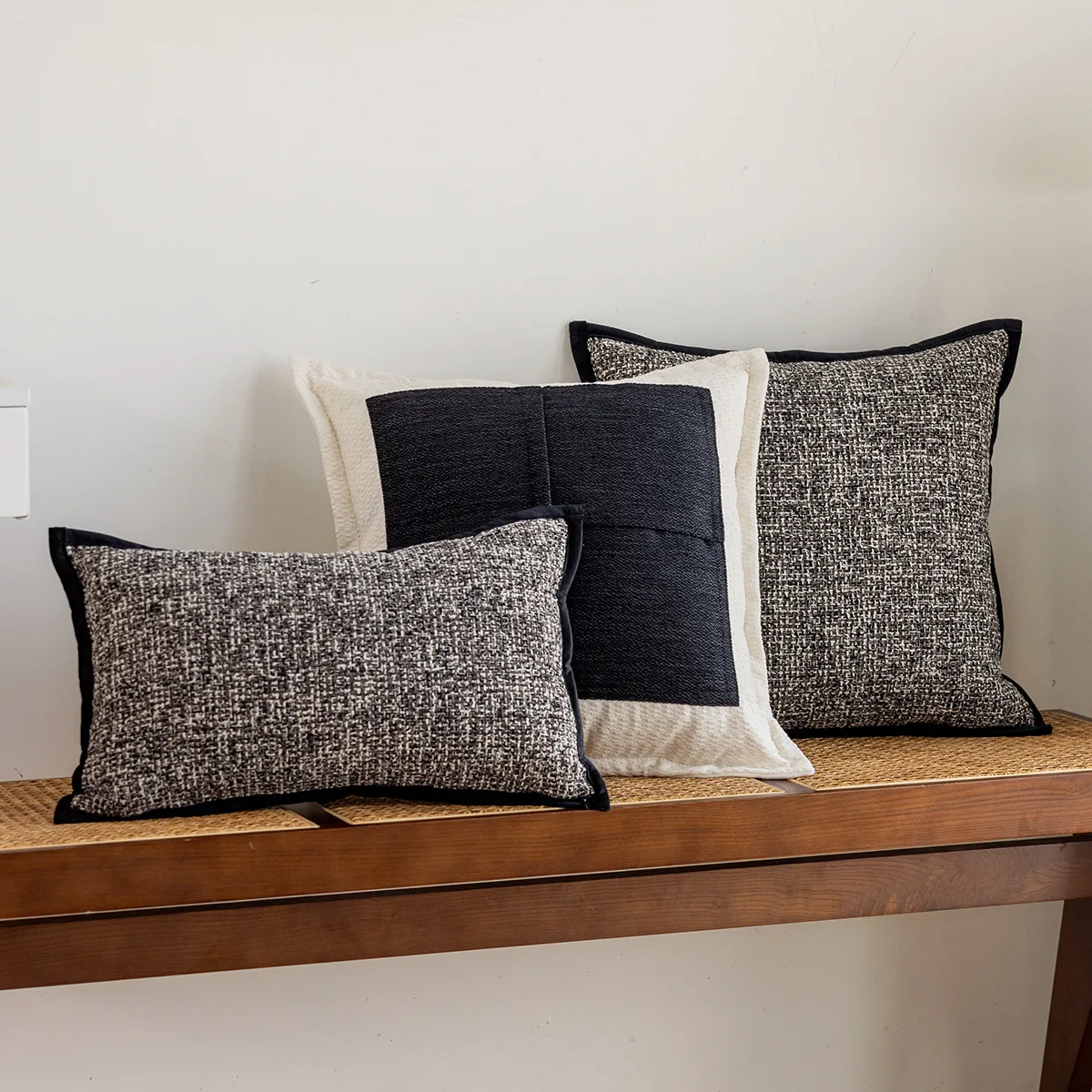 Throw Cushion Cover Fashion Italian Light Luxury Small Fragrance Senior Living Room Bedroom Sofa Comfortable Pillow Case Cover