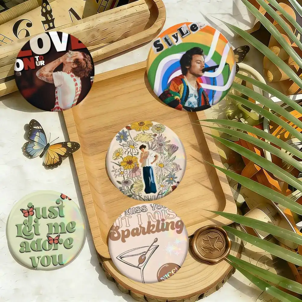 H-Harris S-Styles Lyrics Art Badges 25 32 44 58 75 Mm Round Cosplay Pin Bag Decor Friends Gifts Brooch Souvenir
