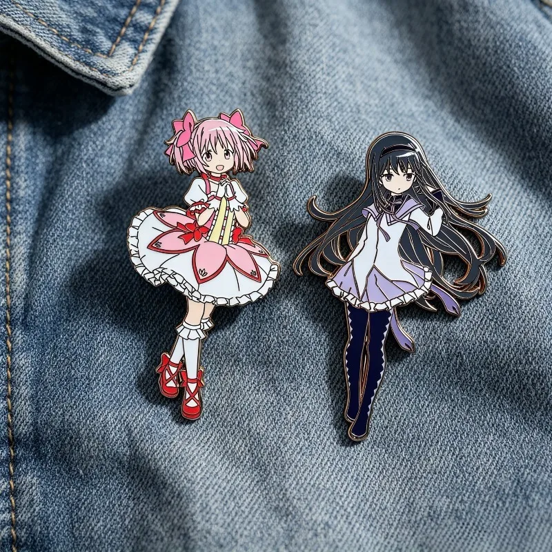 Anime Puella Magi Madoka Magica Brooch Cosplay Kaname Madoka Akemi Homura Cartoon Character Imitation Enamel Brooch Backpack Dec