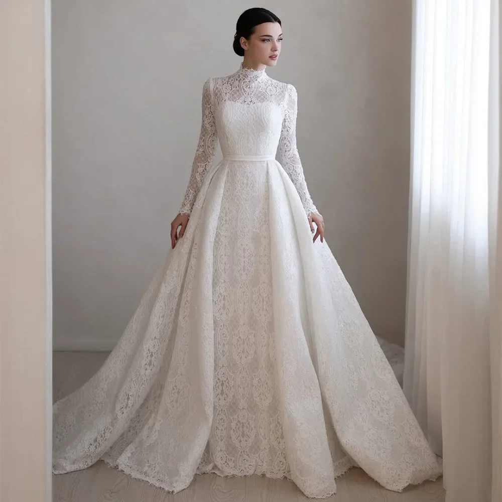 Abiti da sposa saud eleganti personalizzati Collo alto Maniche lunghe Corte dei treni Abito da sposa in pizzo arabo Una linea Vestido De Novia