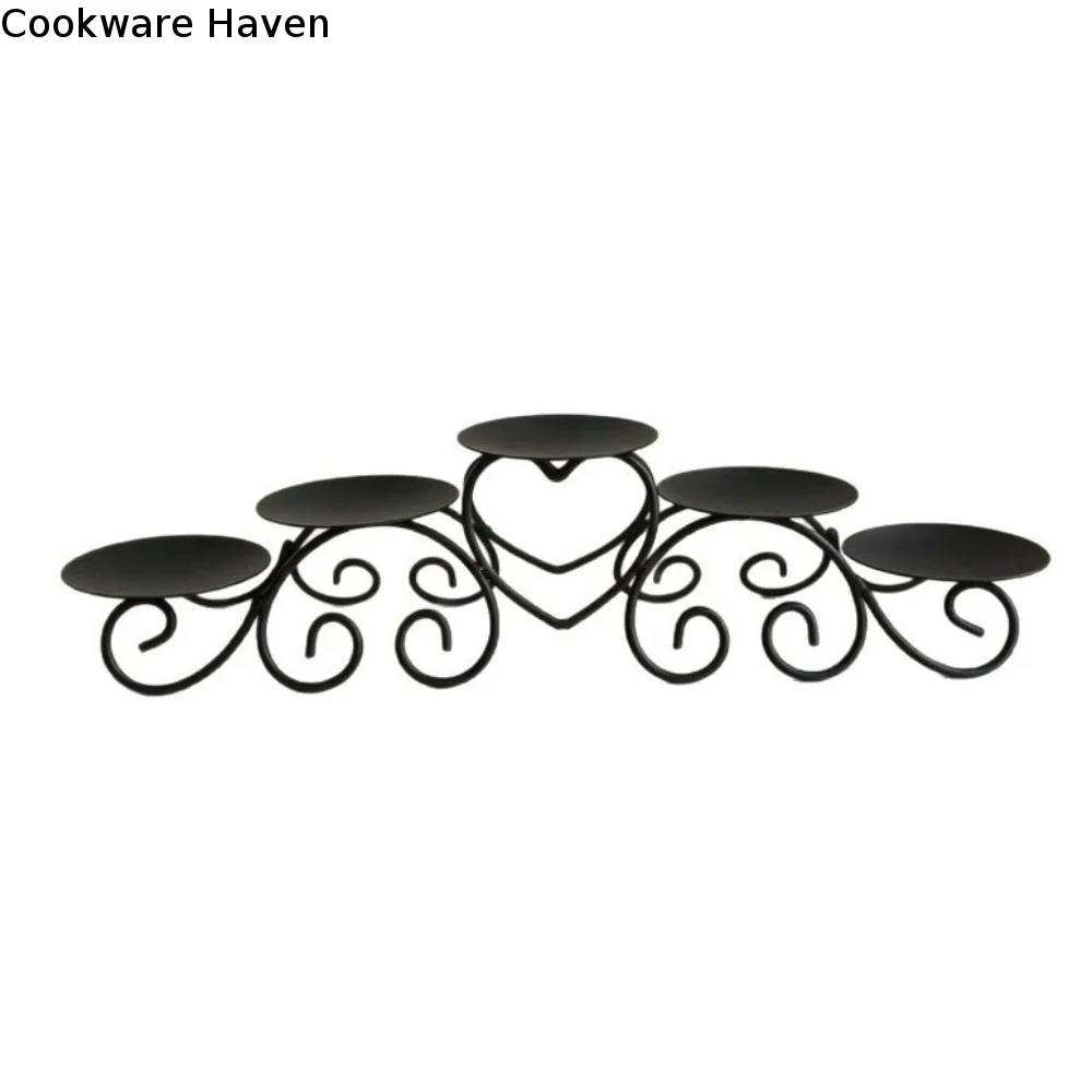 Tabletop Wrought Iron Metal Heart Shaped Candle Holder Minimalist Modern Five Headed Candlestick Romantic Candle Stand Wedding