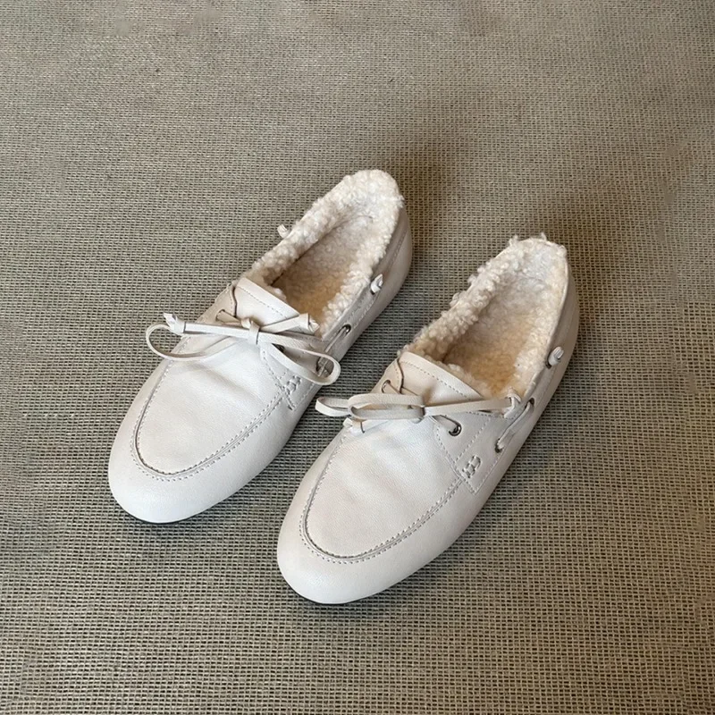 

2026 New Fashion British Style Bow Loafers Women's Autumn and Winter Velvet Comfortable Slip-on Flat Commuter Cotton Shoes