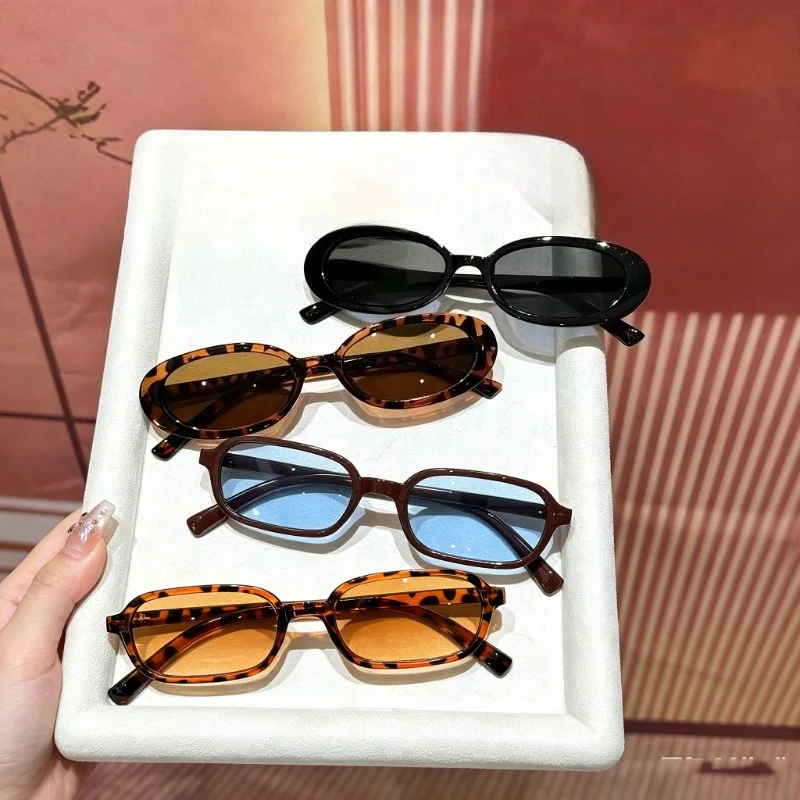 4pcs Small Frame Plastic Men's/women's Universal Fashion Glasses Popular Online Multiple Color Options Y2K Lightweight