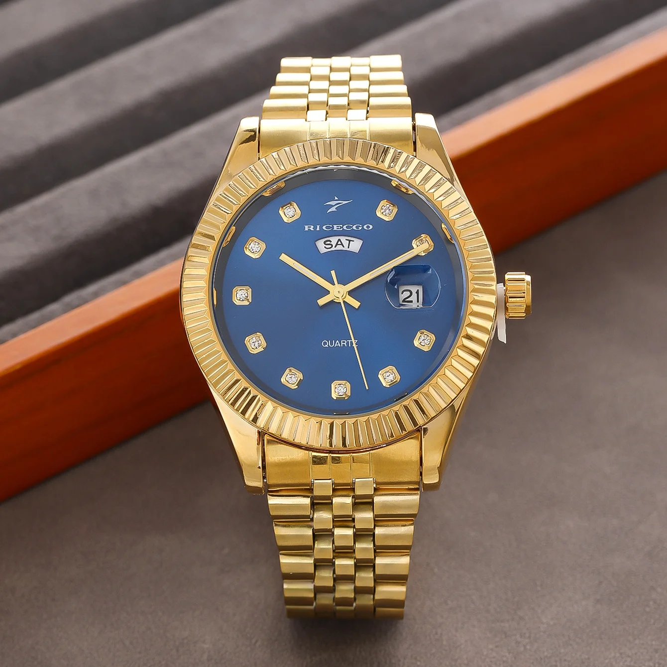 Sport Men Wristwatches Casual Simple Fashion Calendar Week Quartz Watch Male Watches Reloj for Christmas New Year Gifts