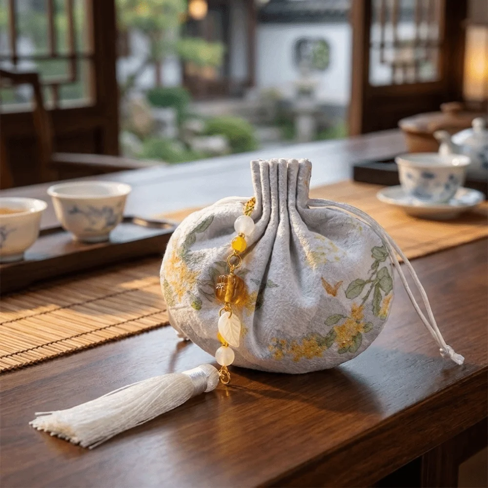 Zen Inspired Ancient Style Sachet Drawstring Closure Handmade Lotus Drawstring Bag Mini with Tassels Empty Bag Home Decor