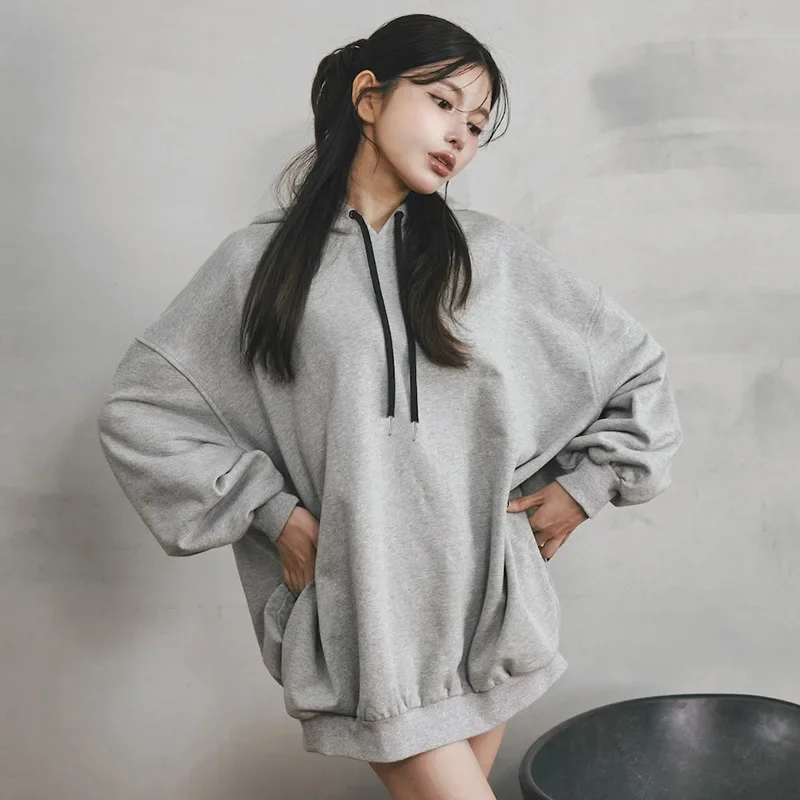 Casual Korean hoodie with loose pockets slouchy hoodie top for women