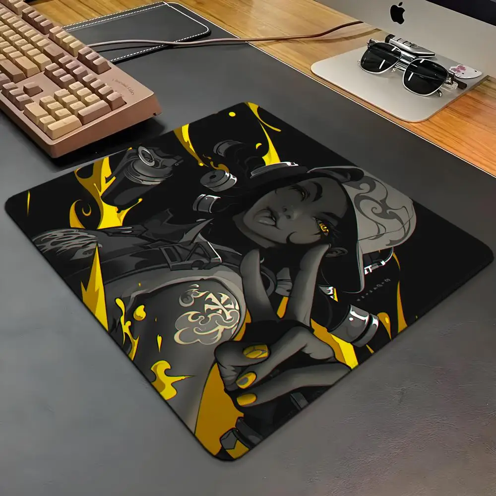 Valorants Game Character Mousepad XS HD Printing Computer Small Size Locking Edge Non-slip Table Pad 40x45cm Keyboard PC Carpet