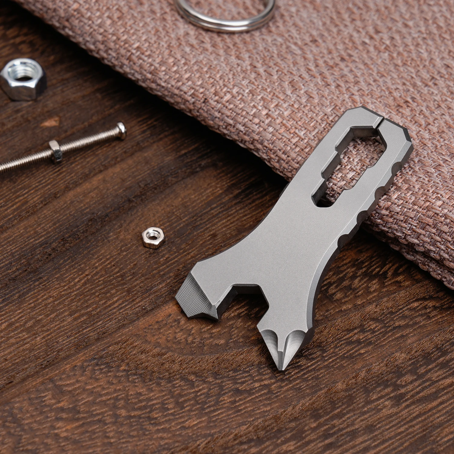 Titanium alloy EDC Pry Bar,multifunctional tool,Small screwdriver wrench, Mini Crowbar Keychain Tool for Everyday Carry