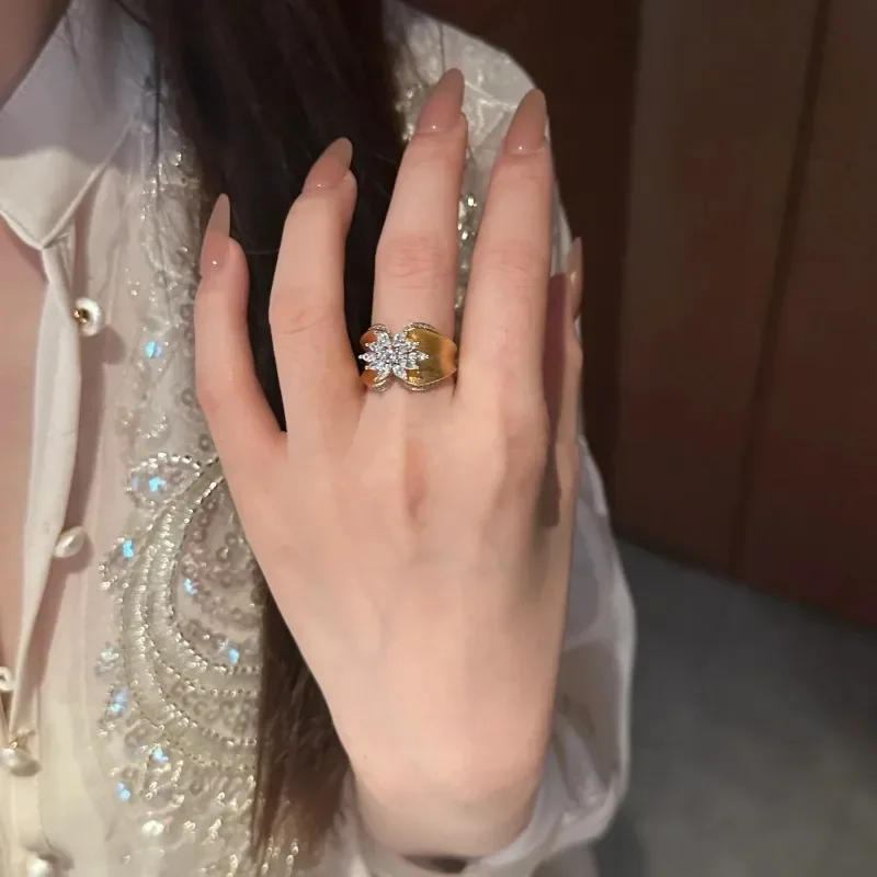 Classic wire drawing craft crystal butterfly rings for women  wide retro fashion engagement ring fine copper jewelry