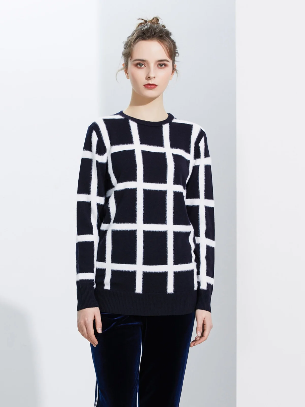 

Вязаный шерстяной свитер Qinhuan с цветными блоками и клетчатым узором, круглый вырез, длинный рукав, для женщин, для повседневной носки