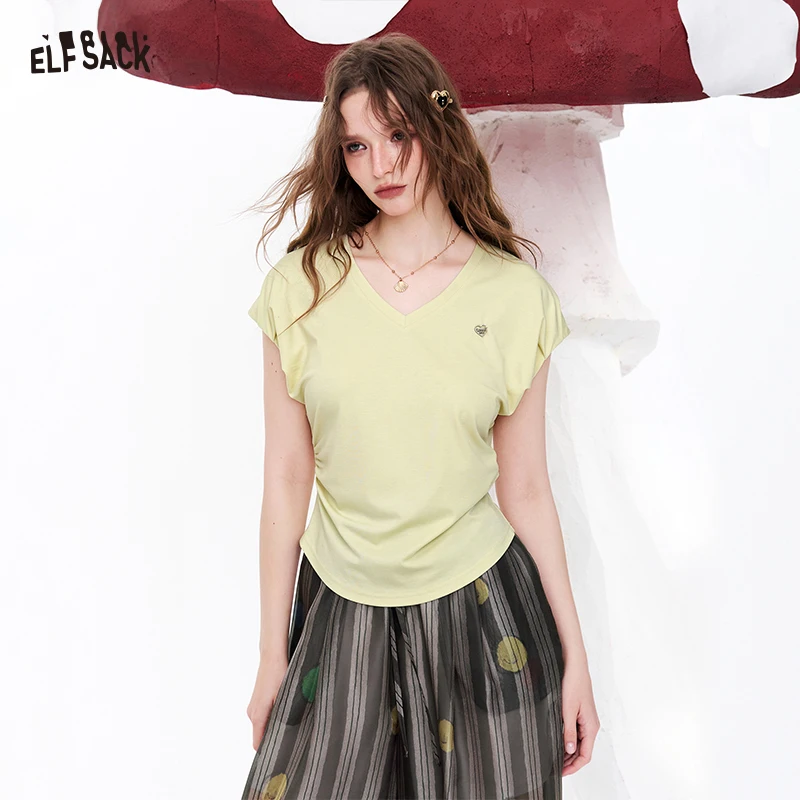 ELFSACK Ruched Waist V-Neck T-Shirt, Heart Metal Detail Fitted Knit Top, Casual Slim Fit Short Sleeve Tee for Women