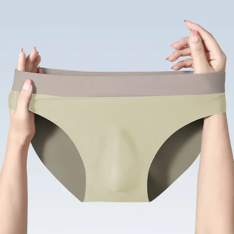 

Men's ice silk seamlunderwear 3D punch mold triangular underpants summer thin bottom pants Men's sports shorts