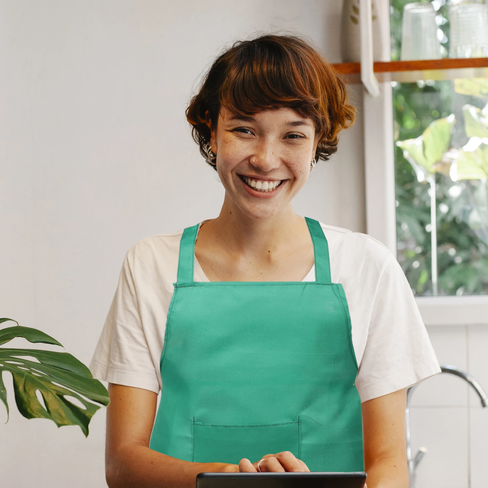 

Adjustable Apron Adult Bib Chef Kitchen 2 Pockets Smock Print Work Easy Clean Halterneck Sleeveless Protect Clothes
