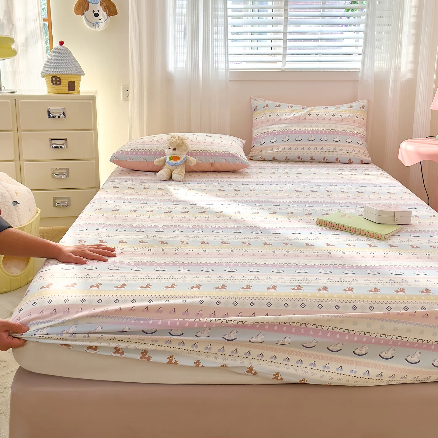 

Простыня на резинке из 100% хлопка с нескользящими эластичными вставками, регулируемый чехол для матраса с мультяшными животными, для двуспальных кроватей, размеры King, Queen, на заказ