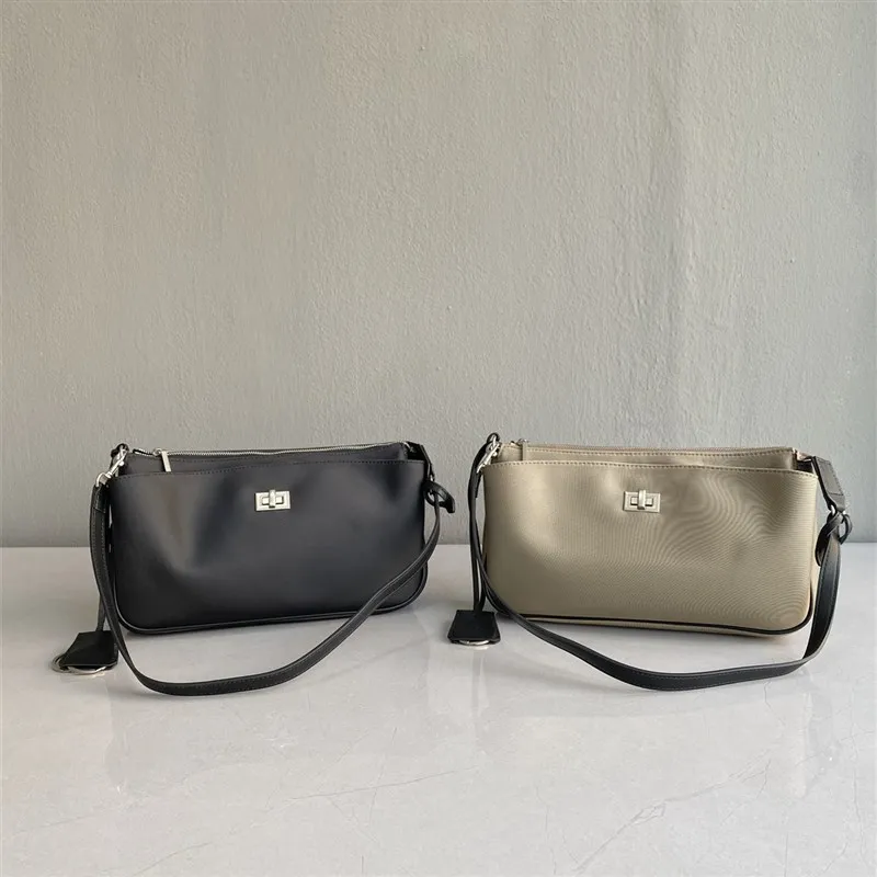 

Модная легкая женская сумка из натуральной кожи, сумка-маджонг на плечо, повседневная, с цепочкой, мягкая, квадратная, новая.