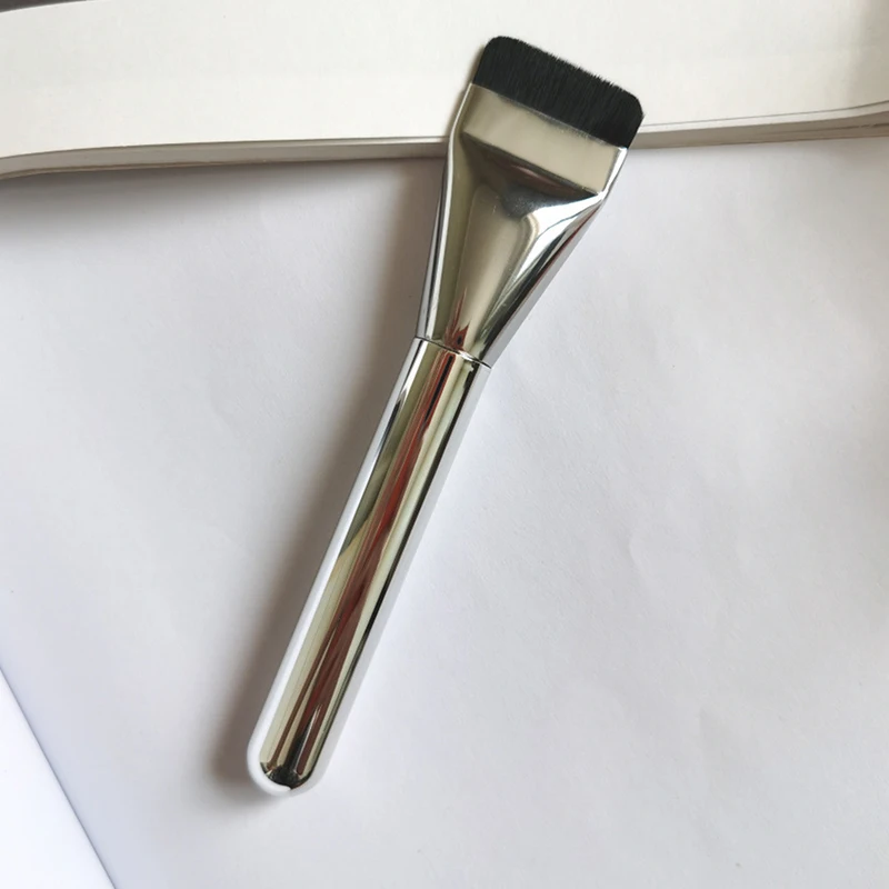 فرشاة كريم أساس رفيعة للغاية، فرشاة وجه خفيفة الوزن ورقيقة، فرشاة كونتور مسطحة، فرش مكياج كريم الأساس #4