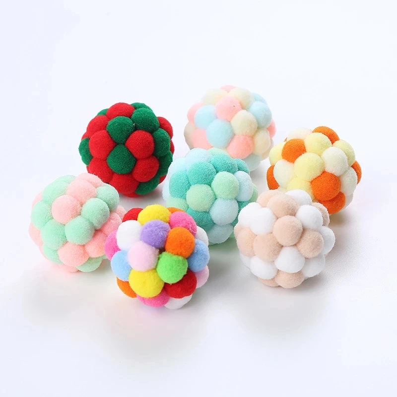 1PCS Pet Supplies Cat Self-excited Ball Funny Cat Bouncy Plush Bell Ball Multicolor Stitching Christmas Color Cat Throwing Toys