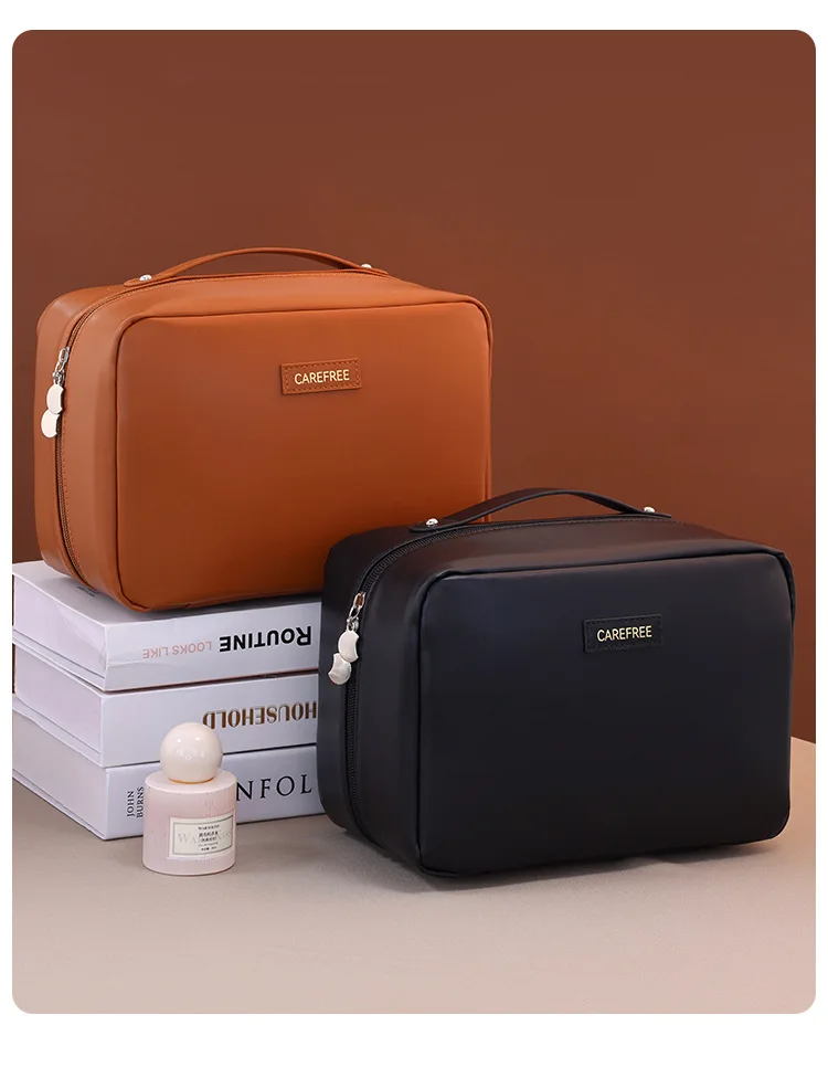

Large capacity portable high-end travel cosmetic storage bag for men and women waterproof and durable