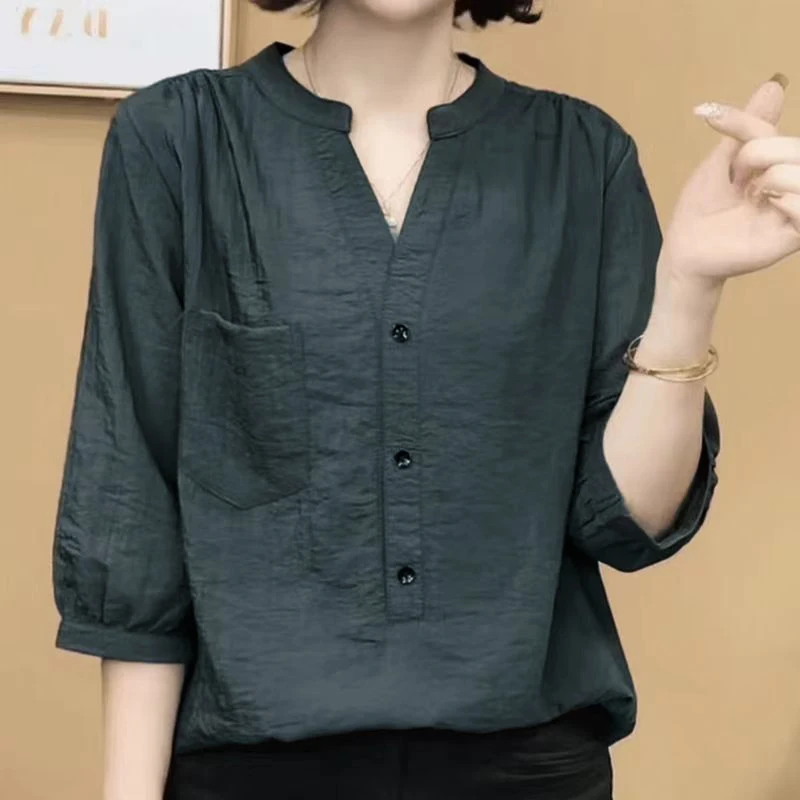 200 Pounds Plus Size V-neck Pullover Shirt And Blouses Casual Solid Simple Women's Clothing T-shirt Loose Vintage Top Elegant