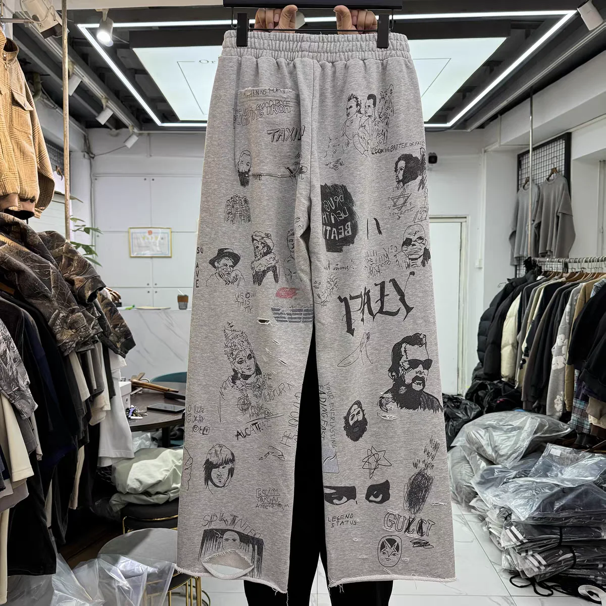 Retro Graffiti Character Letter Print Wide Leg Track Pants Men Women Trousers Jogger Drawstring Sweatpants