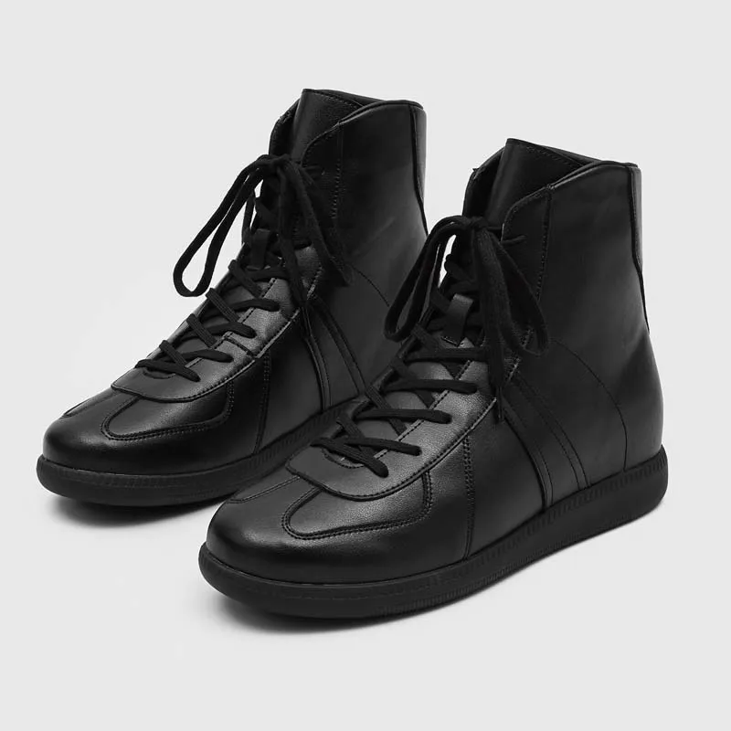 Men Classic Spliced High Top Casual Boots with A Soft Surface Simple Fashionable Height Increase Suitable for Daily Street Wear view 5