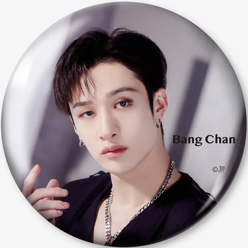 Kpop nuovo Album 5-STAR Pins Badge Fashion Cute Character Pin spilla accessori per vestiti cappello zaino decorazione Collect