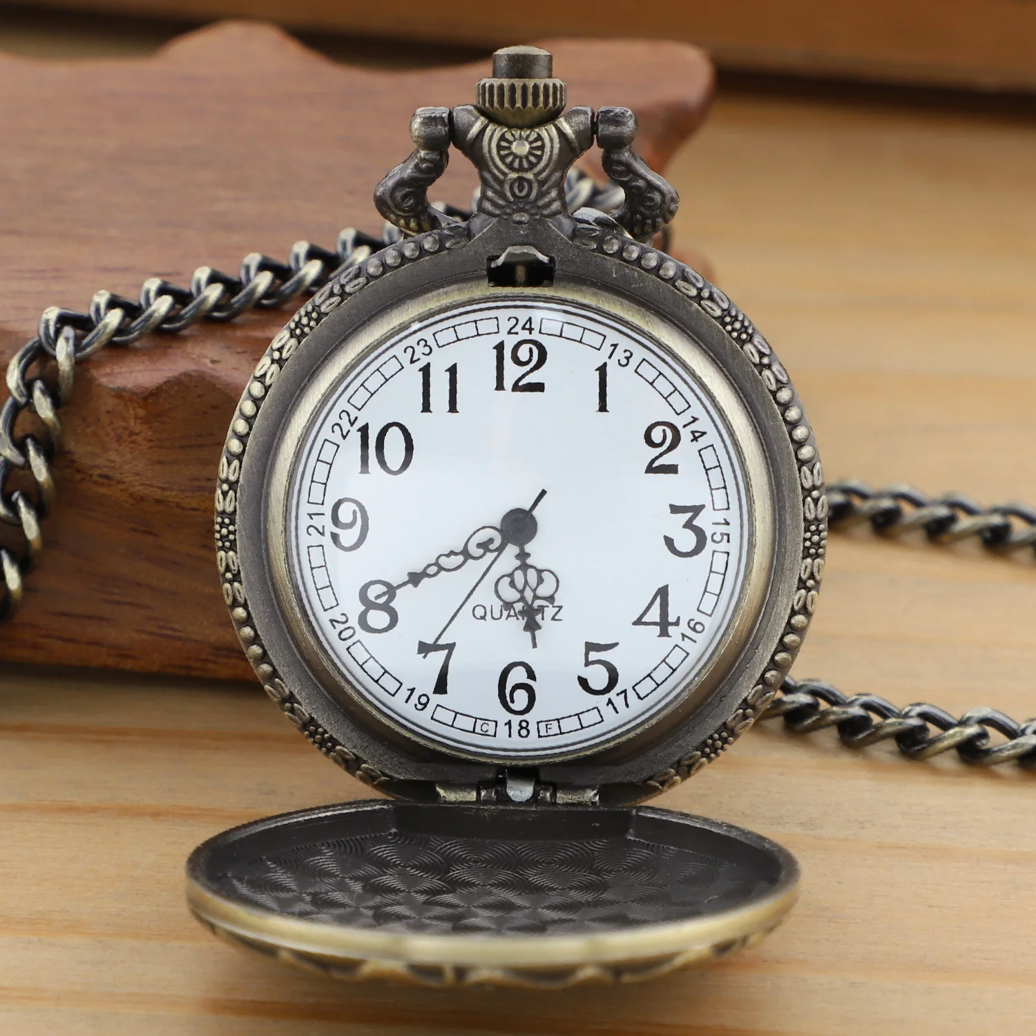 ريترو كوارتز ساعة الجيب فراشة نمط خمر ساعات الجيب على مدار الساعة للرجال النساء مع سلسلة فوب مجوهرات اكسسوارات هدايا