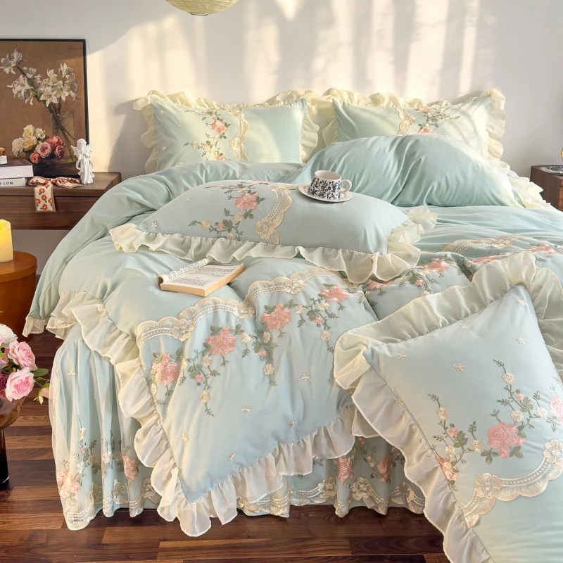 Premium 120G Ultra Soft Queen King Single 3Pcs Chic Lace Embroidery Bedding Set (1 Duvet cover+2 Pillowcases Without Filler)