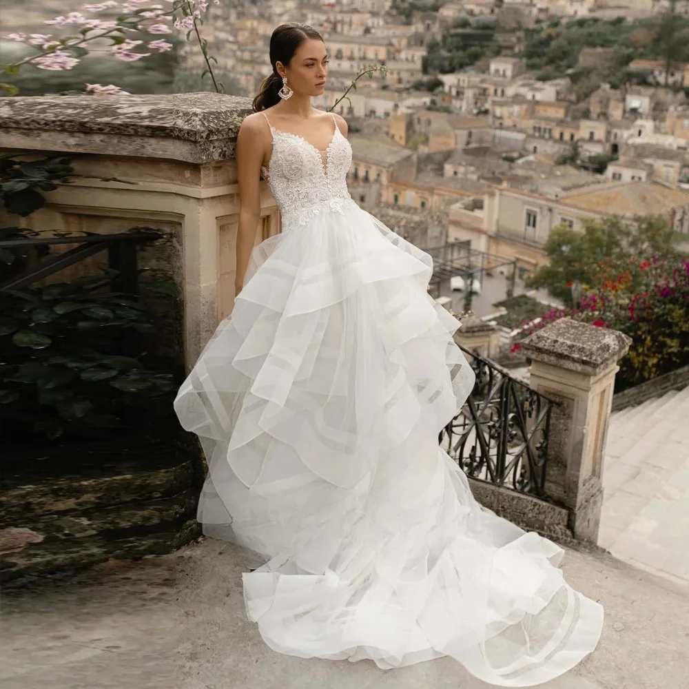 Tiered 2026 Wedding Dressing Spaghetti Straps Lace Appliques Buttons Tulle Vestidos De Novia Plus Size Customized