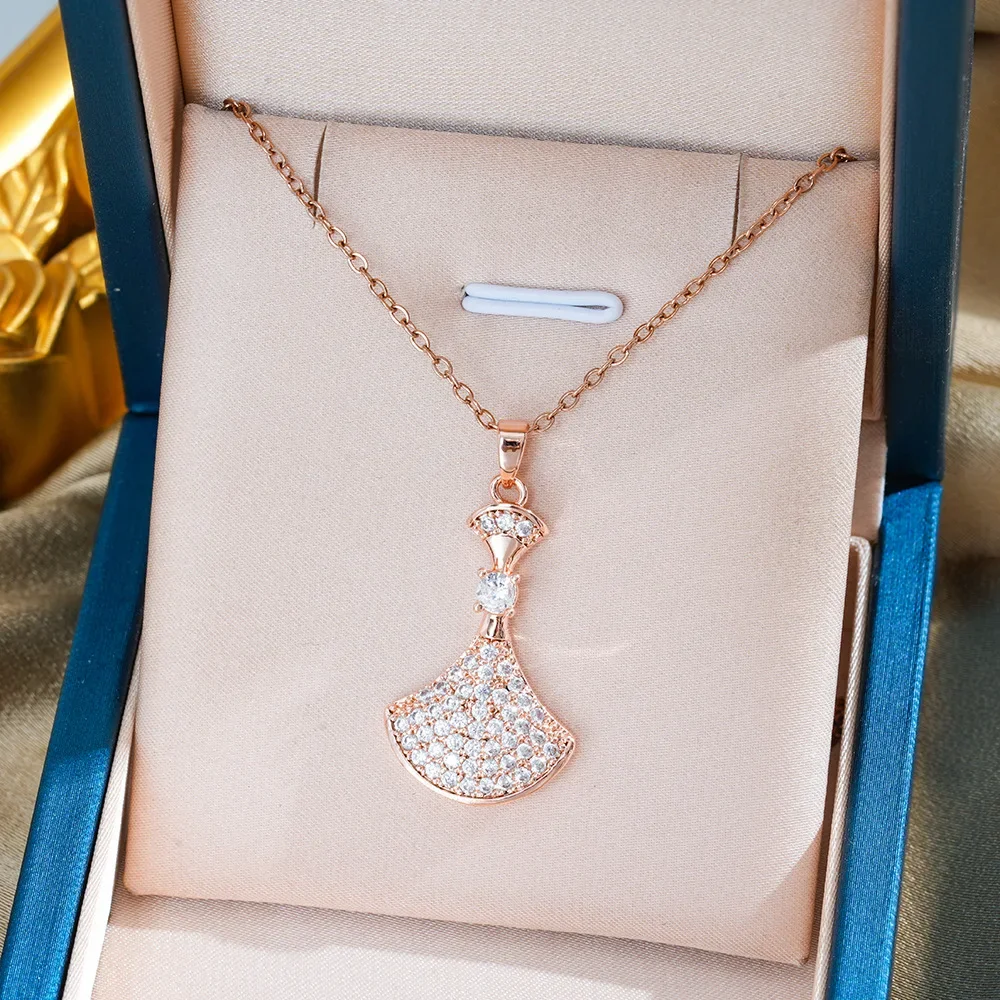 

Titanium steel necklace, diamond-encrusted fan-shaped long dress, fashionable little skirt, high-end ladylike style