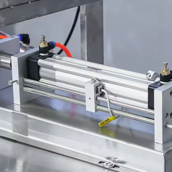 Automatic Liquid Paste Packet Sachet Pouch Bagging Sealing Barbecue Sauce Oyster Sauce Jam Sachet Packing Machine