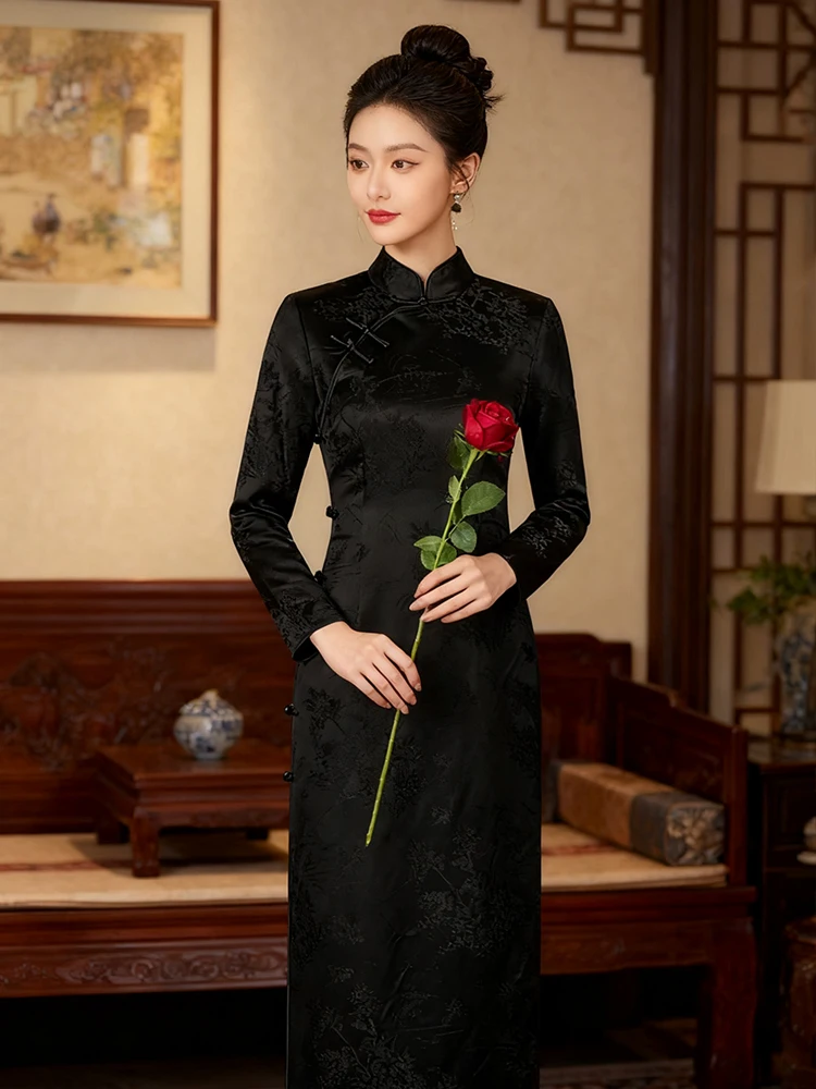 

Dorabana Classic Bla Full Slit Long Sve Vintage Sle Daily Wear Improved Version Retro Floral Embroidery